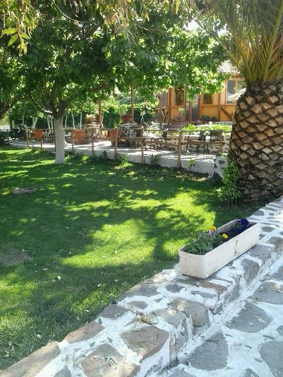 Gregory'S Village Plati  Buitenkant foto